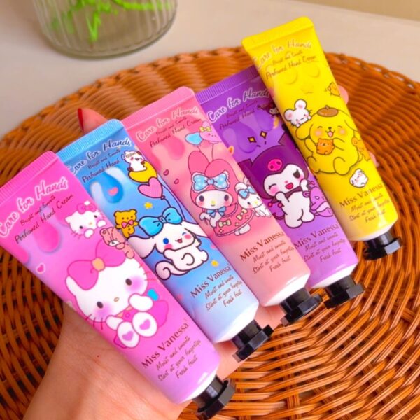 Set de 5 cremas para manos Sanrio 30g cada una miss vanessa