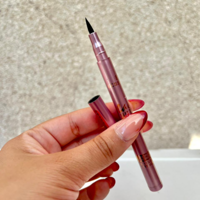 Delineador Plumón Negro Qoiden Rose