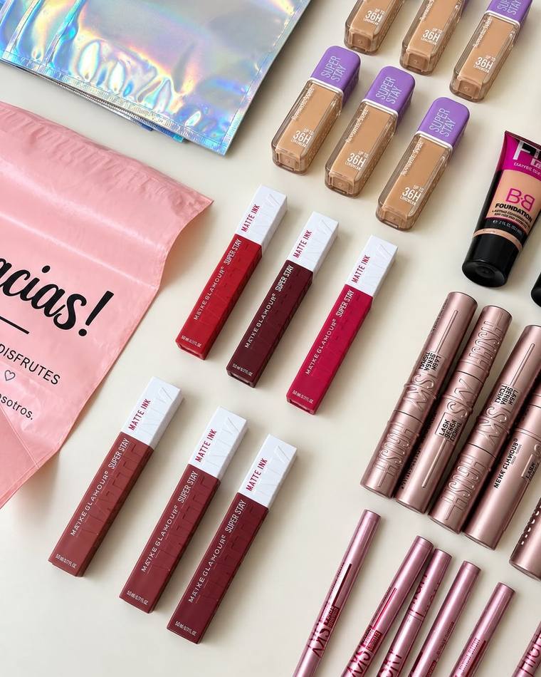 Lote de maquillaje para emprender